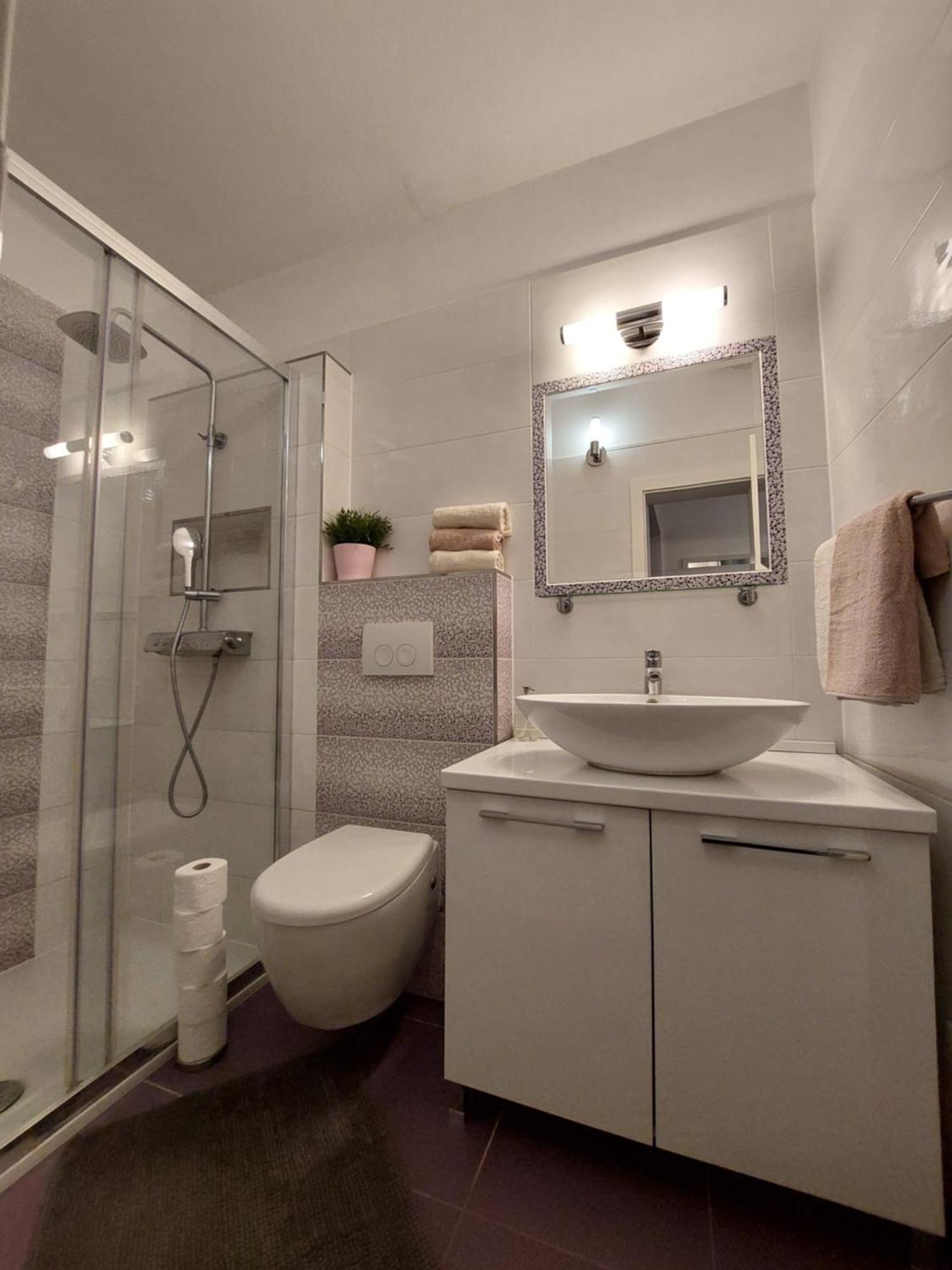 Apartman Nora イェルサ エクステリア 写真